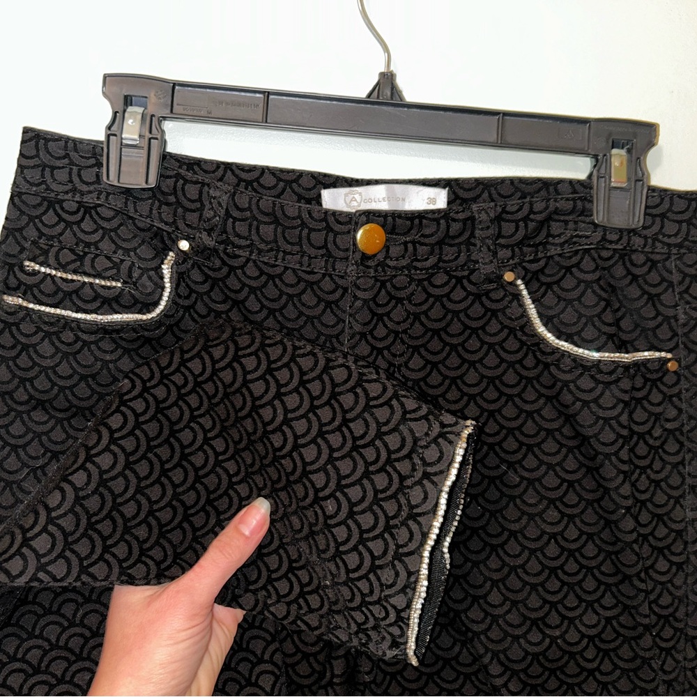 Boutique RARE rhinestone trimmed, crushed velvet pattern